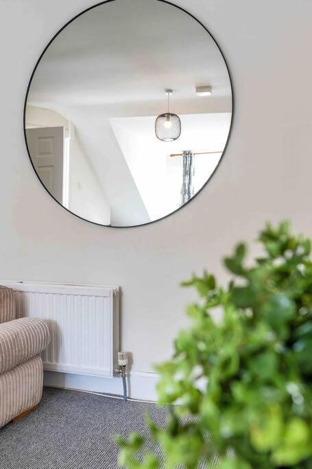 Stylish 1 Bedroom Apartment エディンバラ エクステリア 写真