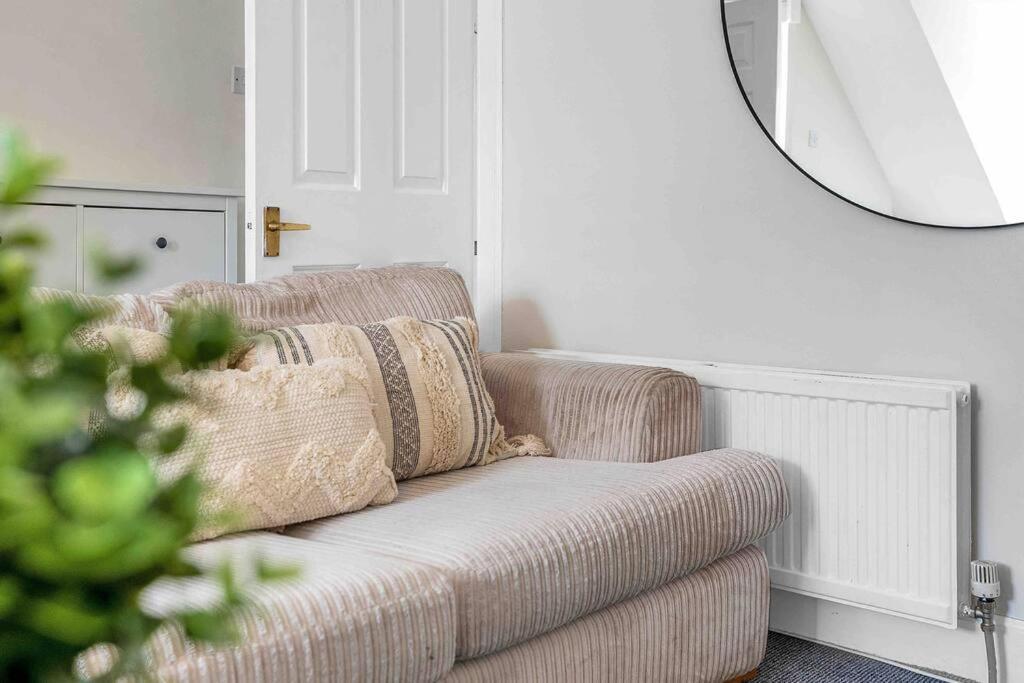 Stylish 1 Bedroom Apartment エディンバラ エクステリア 写真